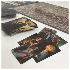 Asmodee - Arkham Horror LCG - Kartenspiele - 14+ - STR9667 - Italienische Edition