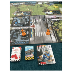 Asmodee - Zombicide 2a Ed. - Board Games - Age +14 - STR8456 - Italian Edition