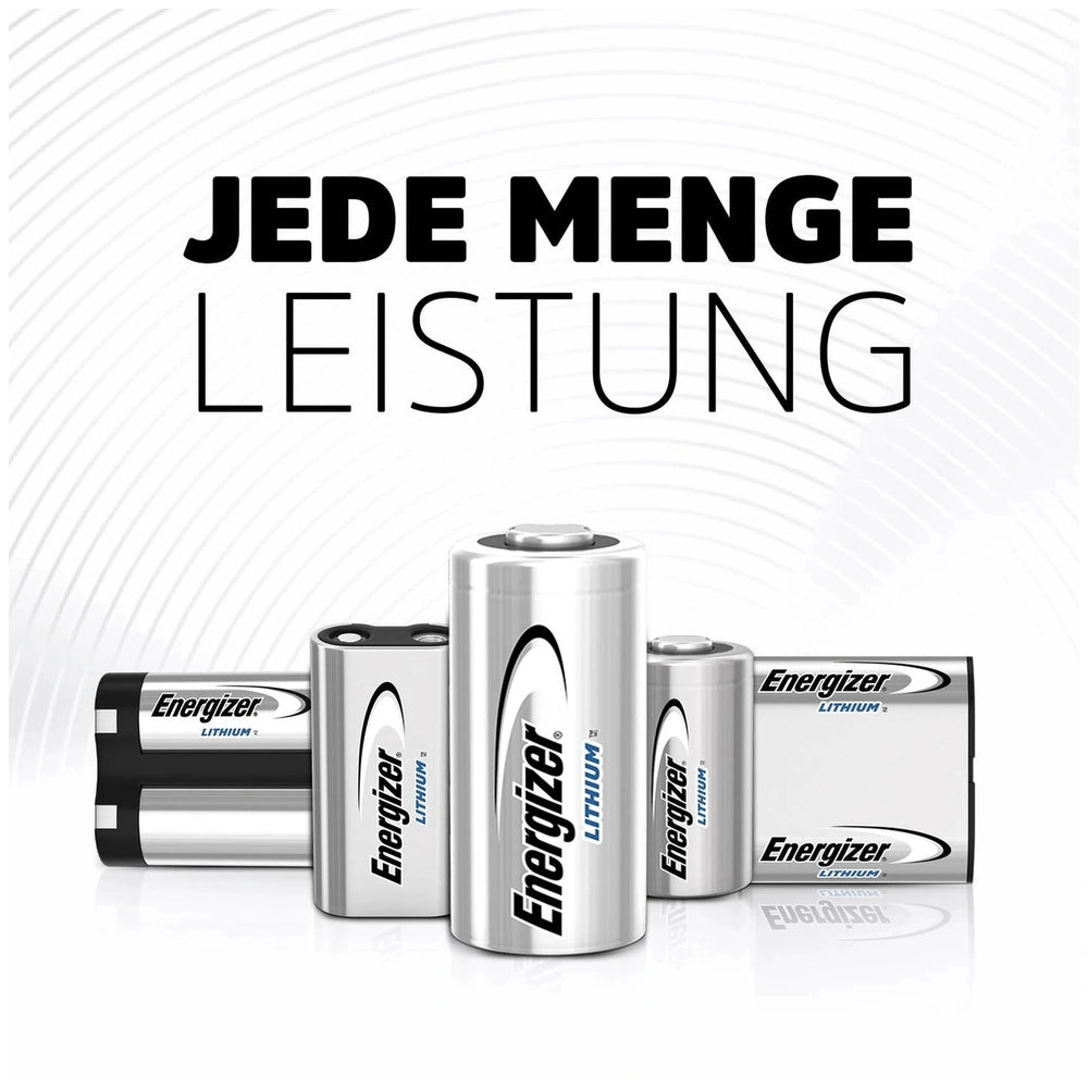 Energizer CR2 lithium camera battery pack with three metallic batteries, glossy white packaging, and "JEDE MENGE LEISTUNG" te