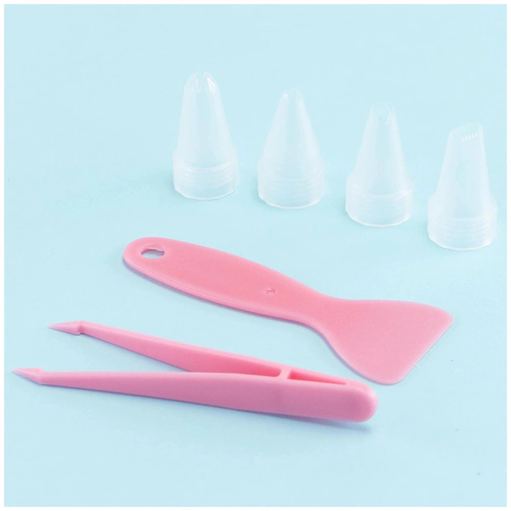 Momomi Decoden Kawaii Artist creamy mirror features pink scissors and clear caps, perfect for arts and crafts projects.