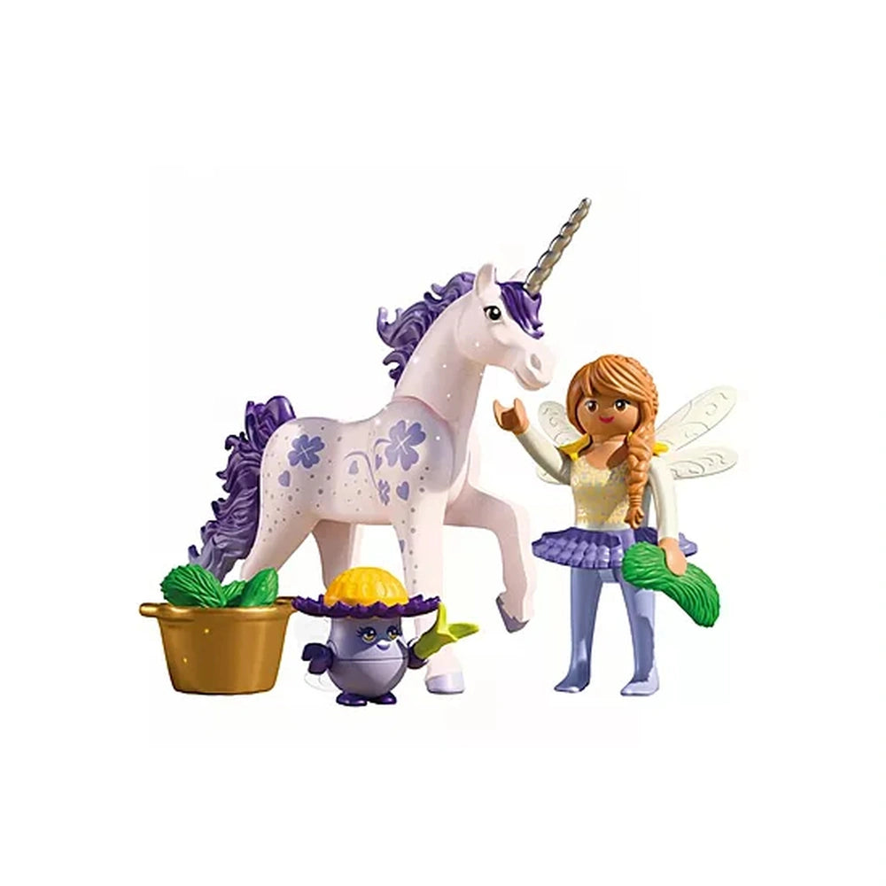 Playmobil Magic Unicorns toy playset features a glossy unicorn, matte fairy, golden basket, and green plants.