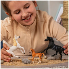 Schleich - Horse Club - Arabian Mare - Action & Toy Figures - 13983